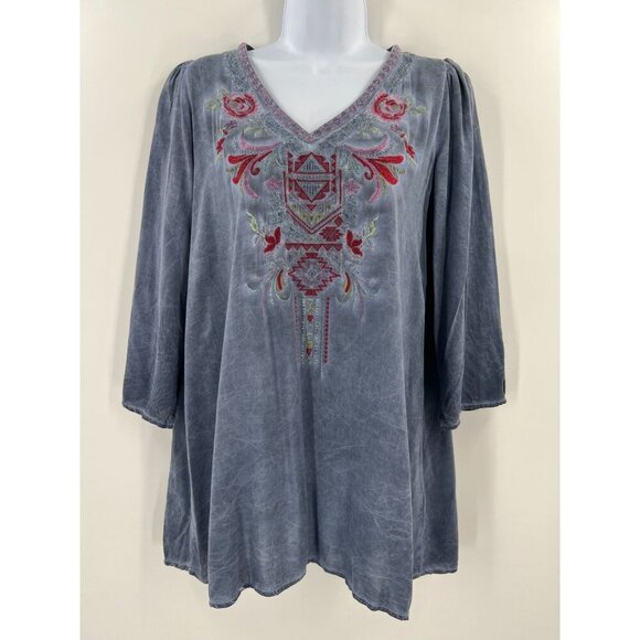 Andree by Unit Women Small Blue Embroidered Floral Aztec 3/4 Sleeve Tunic Top - Picture 1 of 10